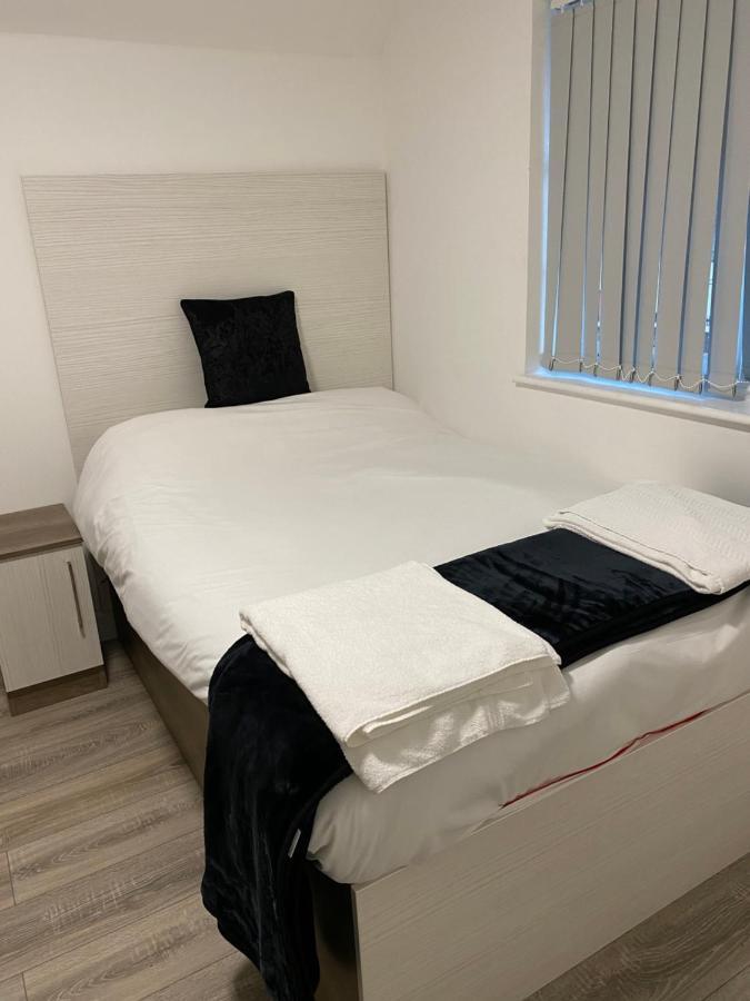 Luxury Lavish Studio Apartments Le1 莱切斯特 外观 照片